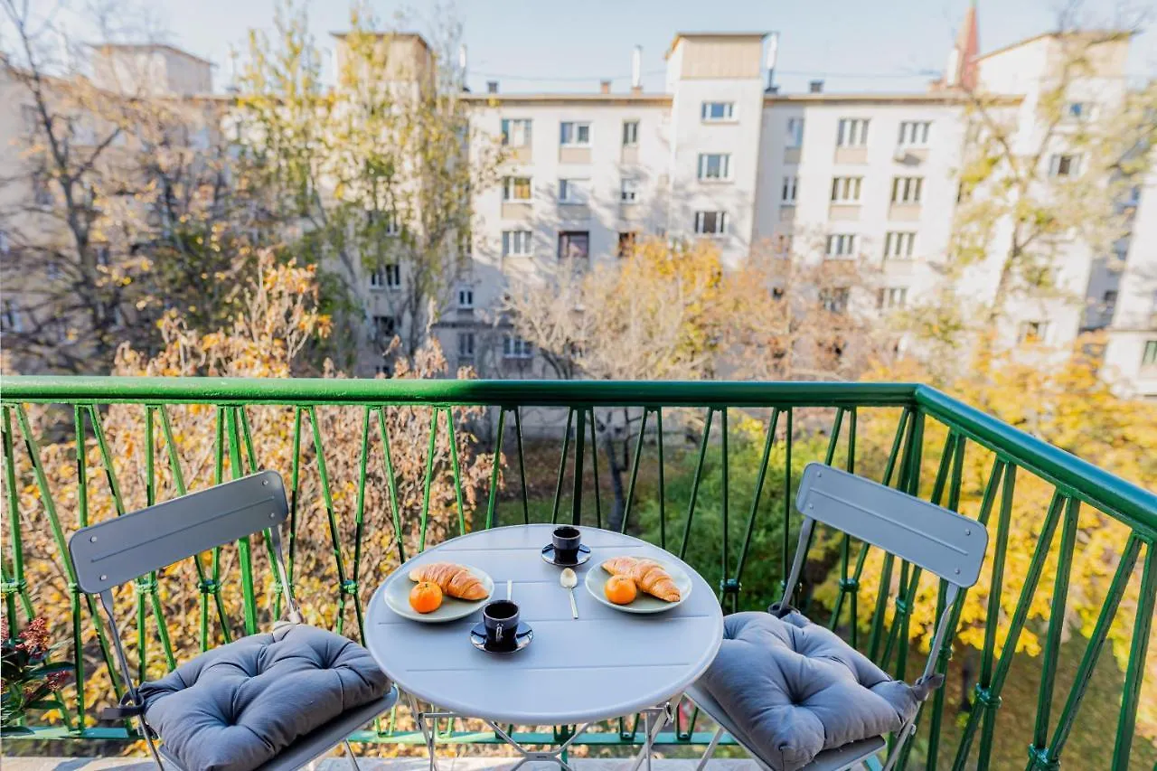 Ujbuda Rest Apartment With Air Condition And Balcony Budapest Magyarország